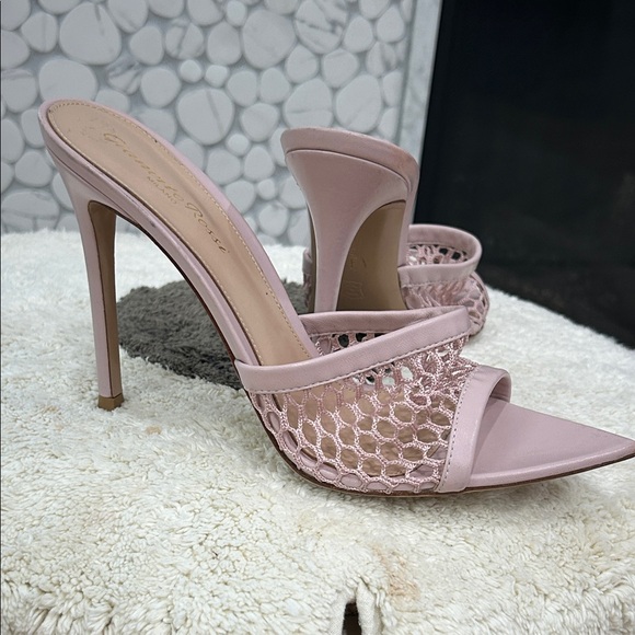 Gianvito Rossi Elegant Pink Mesh Heels New, size 9